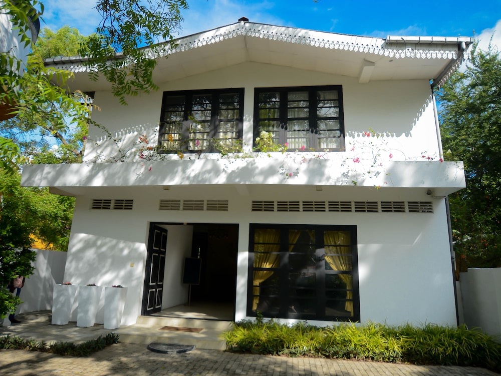 pavana resort