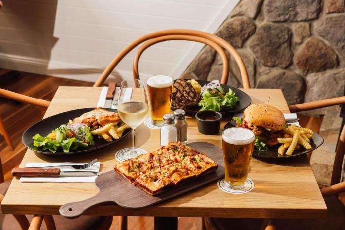 commercial hotel boonah