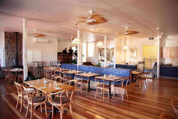 commercial hotel boonah