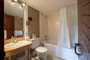 Mont Gabriel, Sainte-Adele, A Tribute Portfolio Resort,Montreal>>Mont-Tremblant,4 star