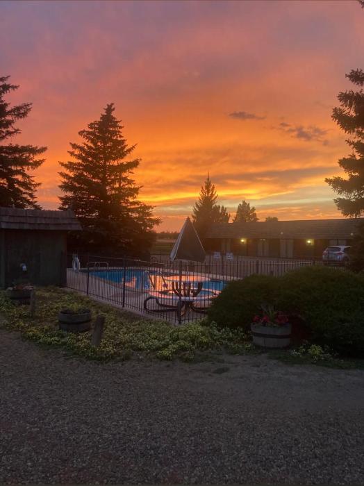 north winds lodge llc