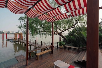 baan krai nao the riverfront