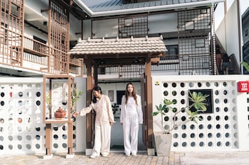 secret corner boutique hostel