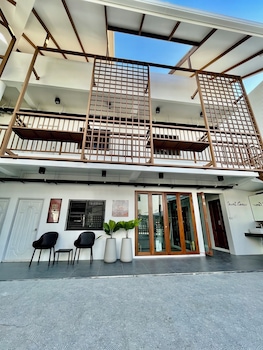secret corner boutique hostel
