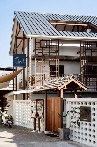 secret corner boutique hostel