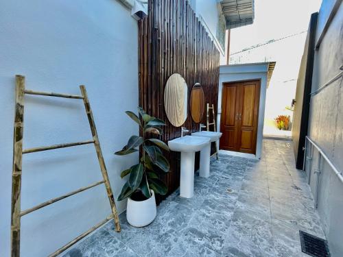 secret corner boutique hostel