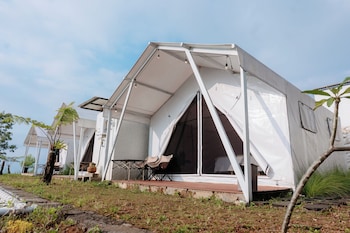 Happynest Glamping And Villa Dieng,,3 star