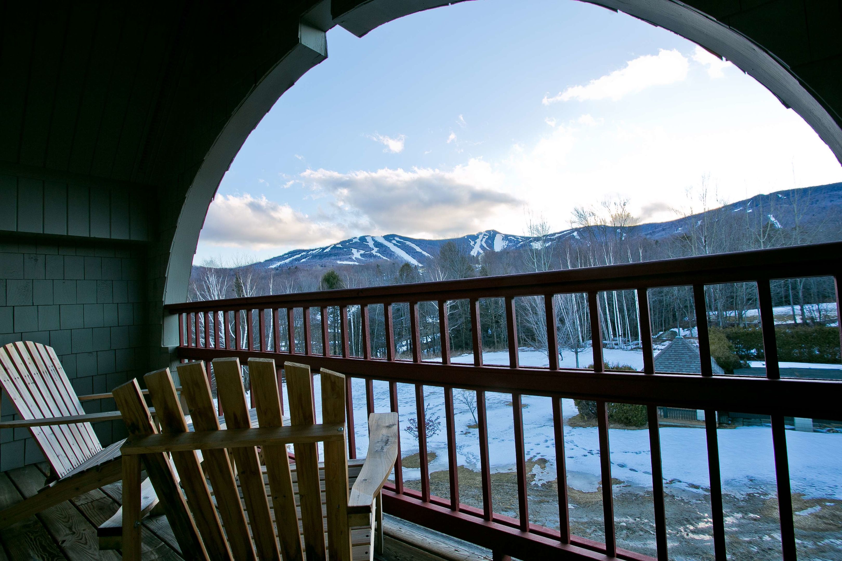 killington mountain lodge tapestry collection by hilton