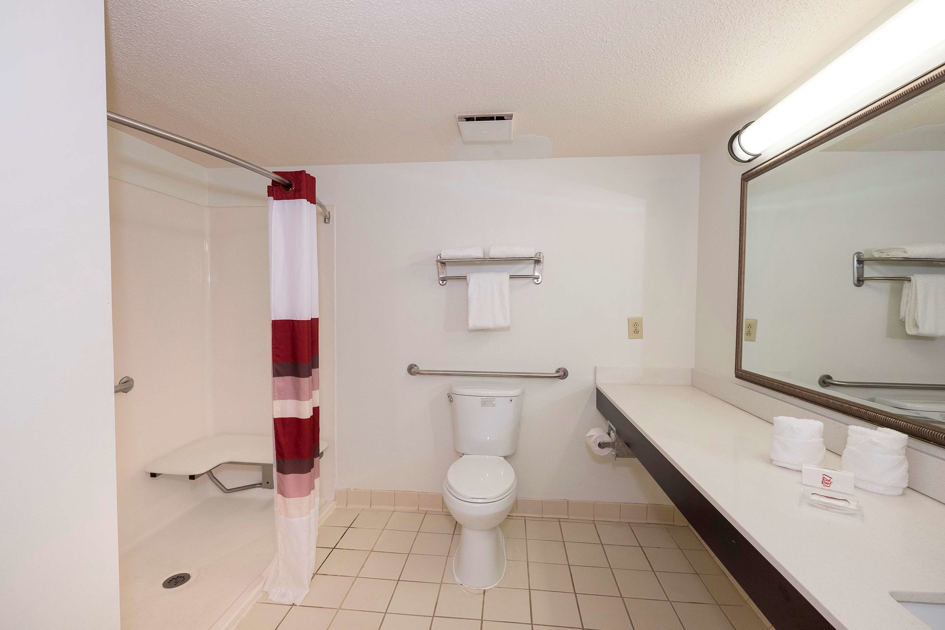 red roof inn and suites stafford va