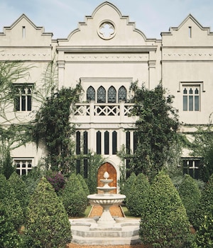 maison mystique