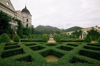 Maison Mystique,,4 star