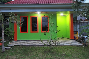 loboc airbnb travellers inn