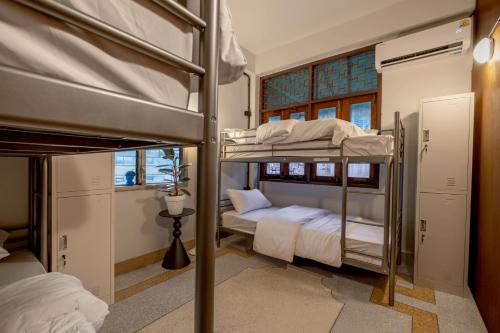 morn samyan hostel