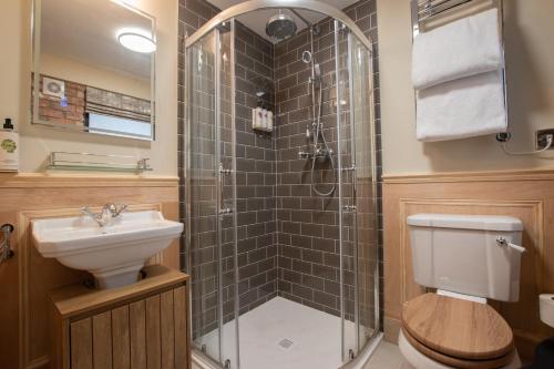 the waterway pub and rooms