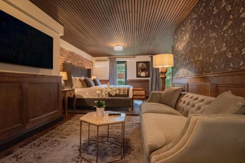 the waterway pub and rooms