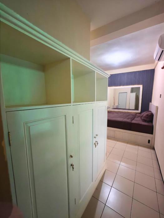 roomy guesthouse