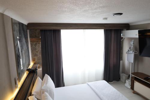 hotel miranthia cuernavaca adults only