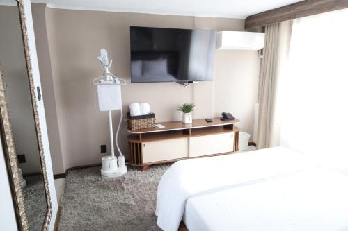 hotel miranthia cuernavaca adults only