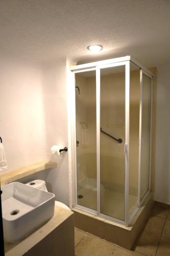hotel miranthia cuernavaca adults only