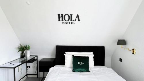hola hotel