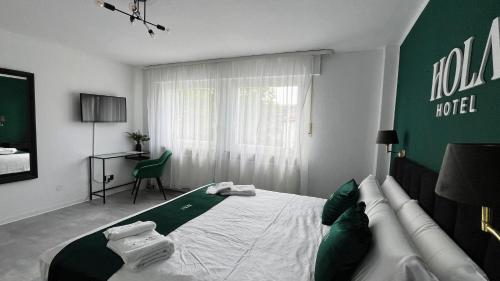 hola hotel