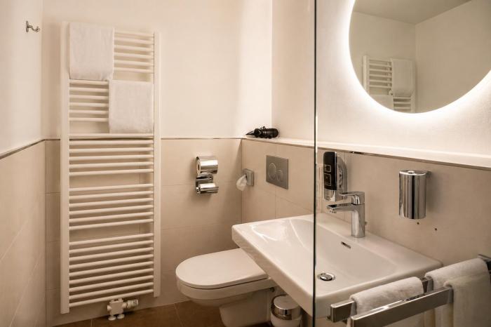 lillys hotel munchen unterschlei heim