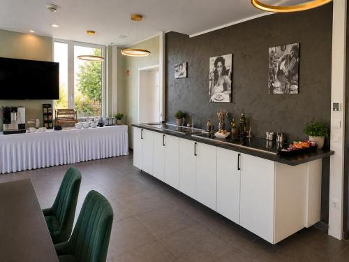 lillys hotel munchen unterschlei heim