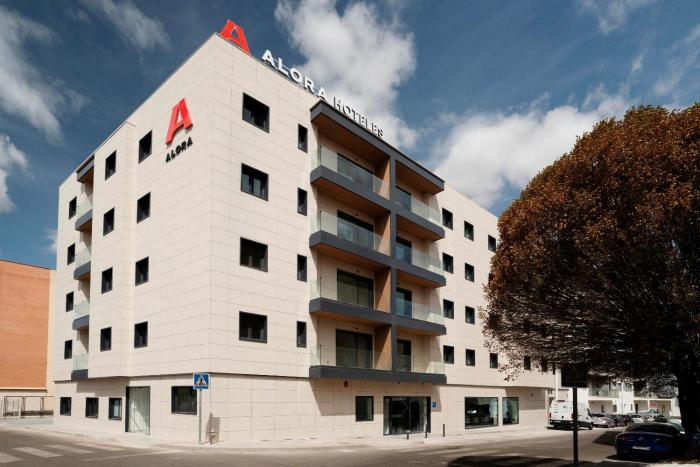 alora apartamentos merida