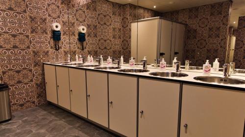 de lola podshotel
