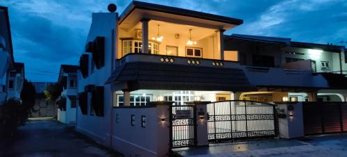 grey fantasy homes sunwaywaterthemepark