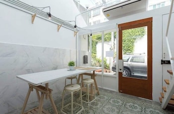 twh hostel bangkok