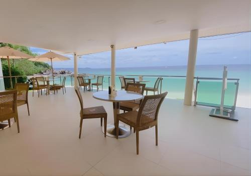 ta yai beach resort