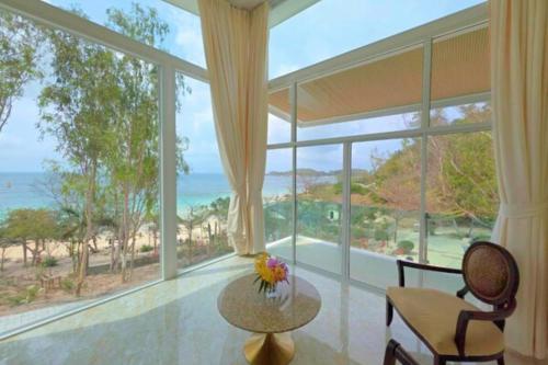 ta yai beach resort