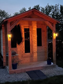 The Klinck House,,3 star