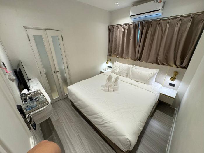 la mella hotel thakhek
