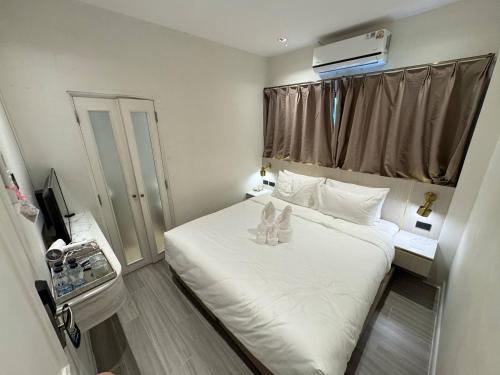 la mella hotel thakhek