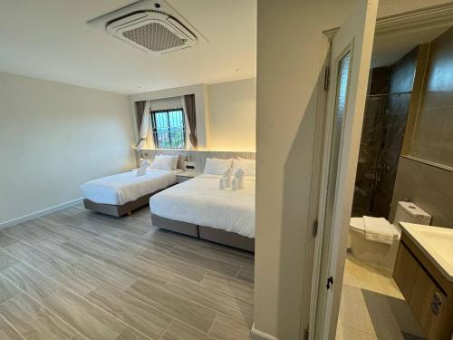 la mella hotel thakhek
