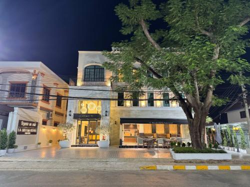 la mella hotel thakhek