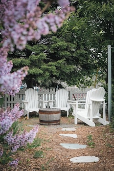 mallard inn