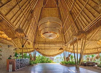 Arya Sumba,,4 star