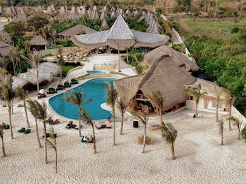 Arya Sumba,,4 star