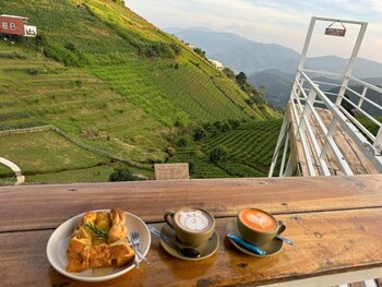 phuwin homestay monjam