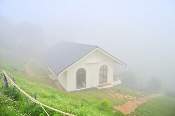 phuwin homestay monjam
