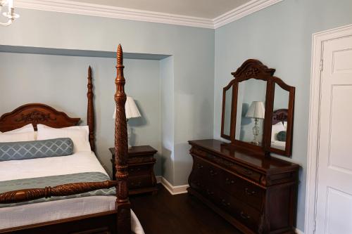 ormond manor