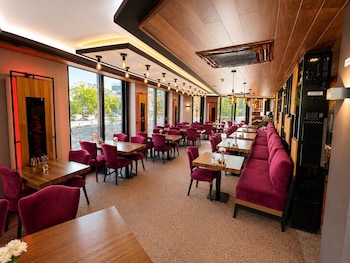 Nivara Hotel,,3 star