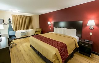 red roof inn plus huntsville