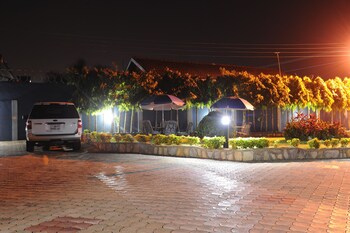 mount pleasant inns and apartment