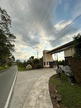 mahawi resort