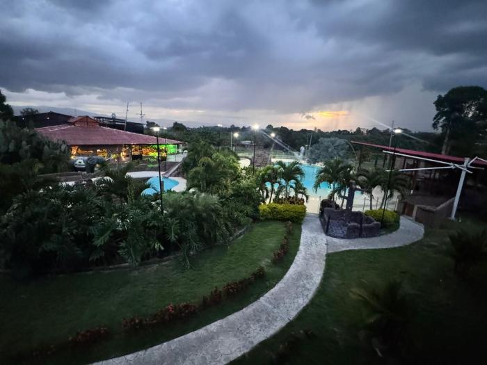 mahawi resort