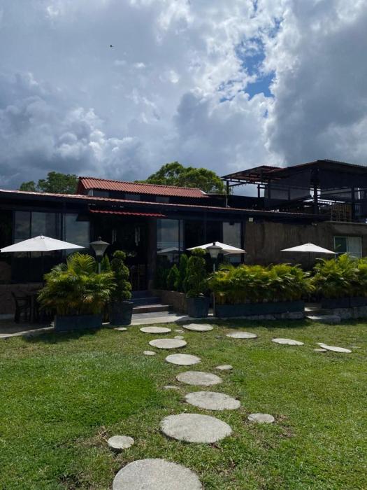 mahawi resort